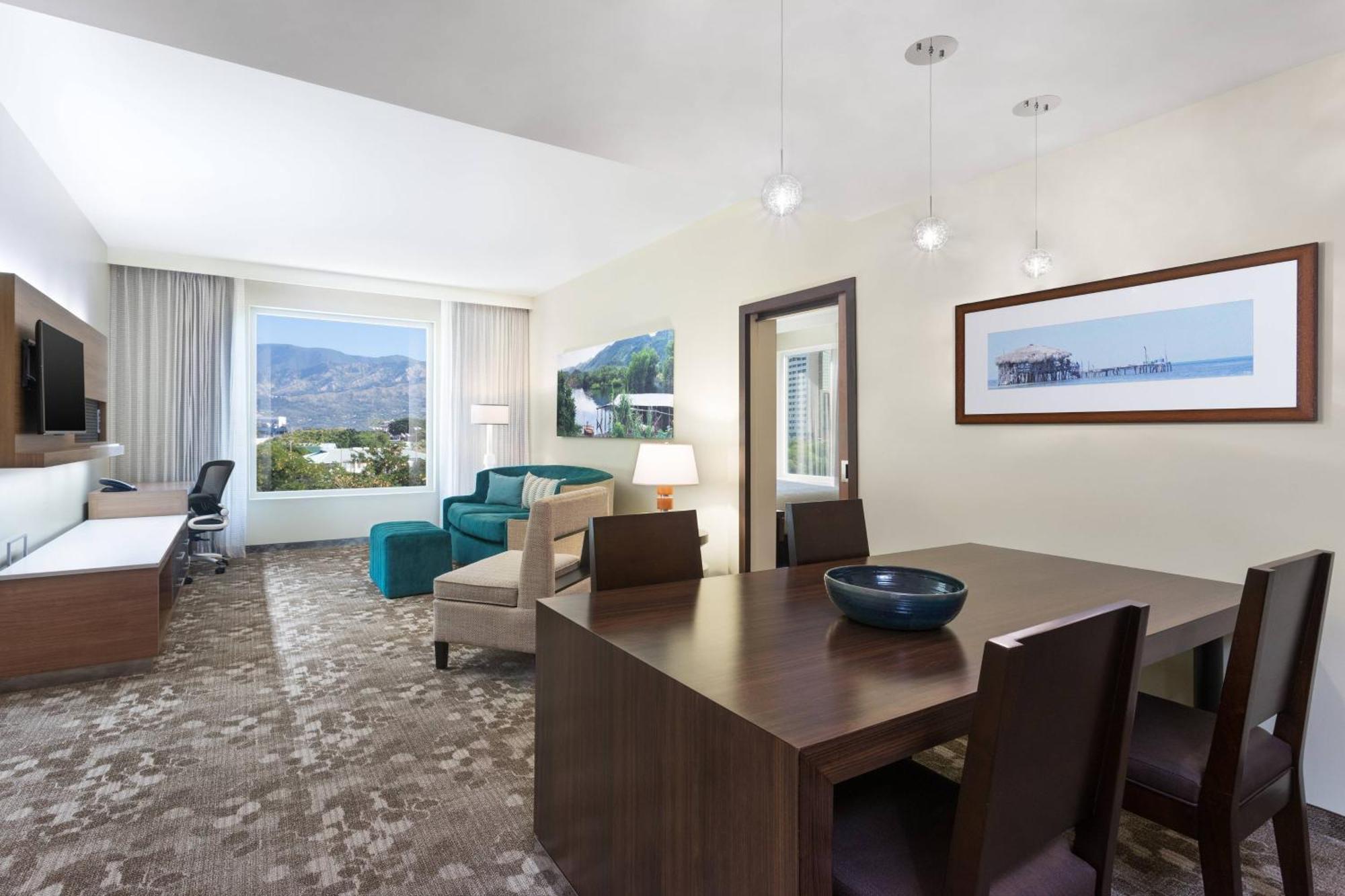 Courtyard By Marriott Kingston, Jamaica Hotell Exteriör bild