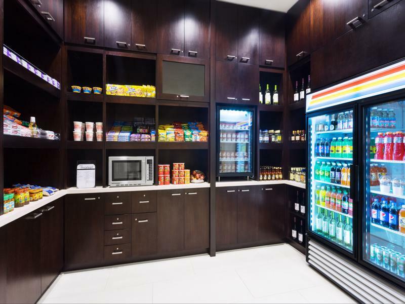 Courtyard By Marriott Kingston, Jamaica Hotell Exteriör bild